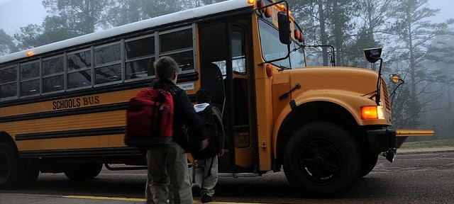How-Can-You-Ensure-Your-Child-Safety-on-School-Bus-640x288