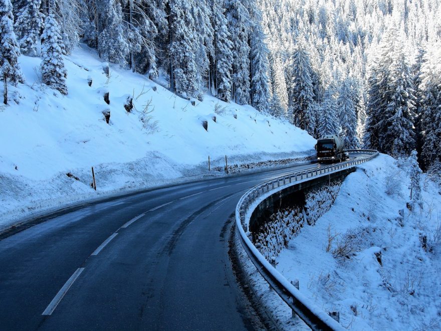 This winter, make your fleet of vehicles safe by GPS Tracking Solutions